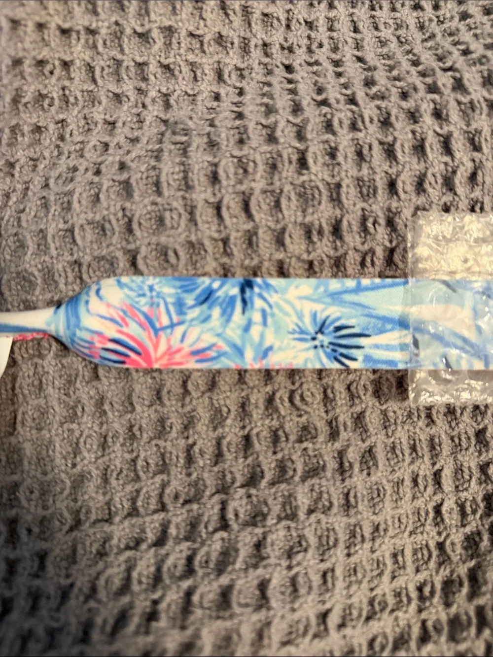 Lilly Pulitzer fireworks sunglasses strap